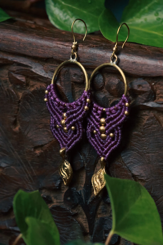 Teardrop purple macrame earrings