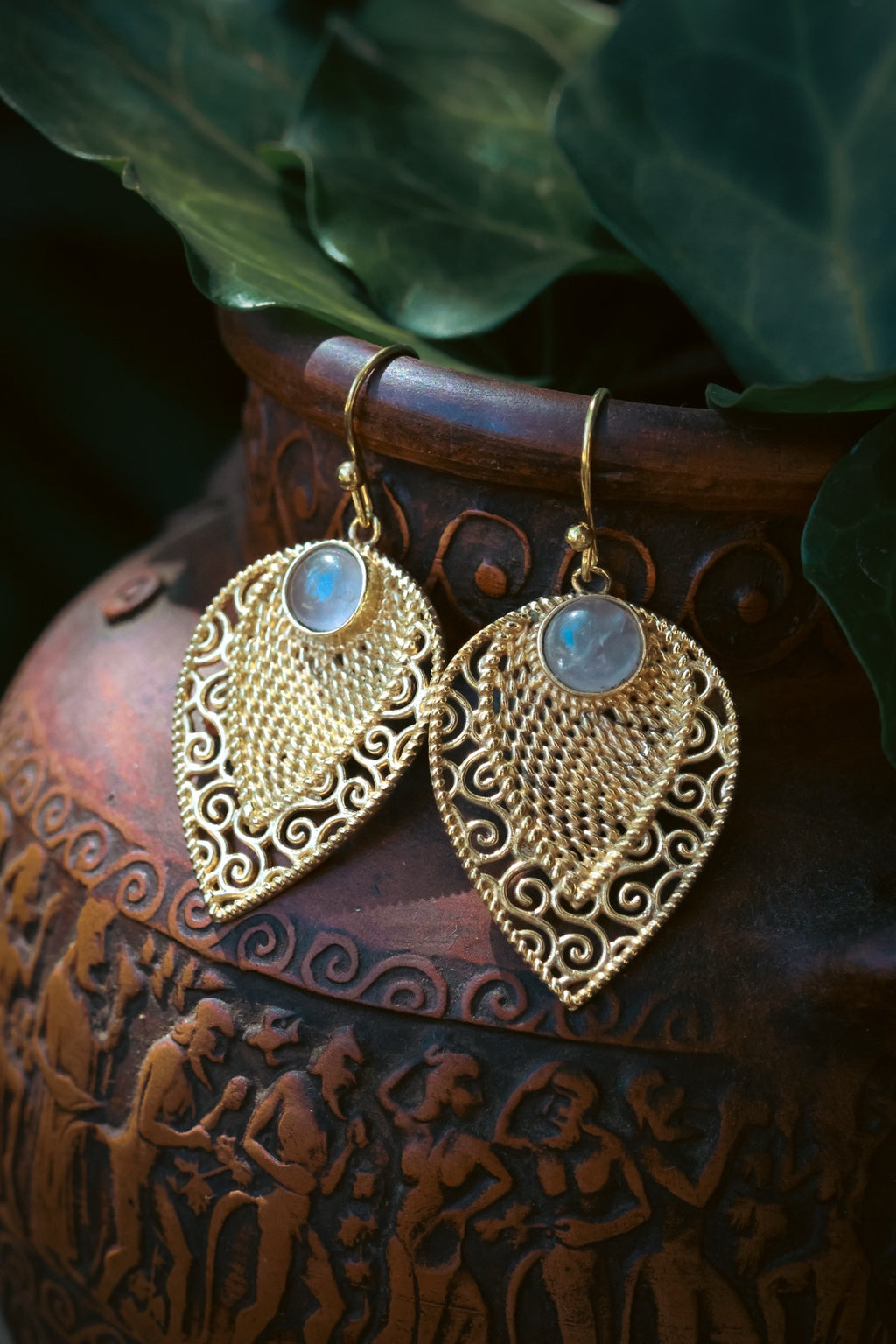 Brass Earrings - Leaf - Quartz