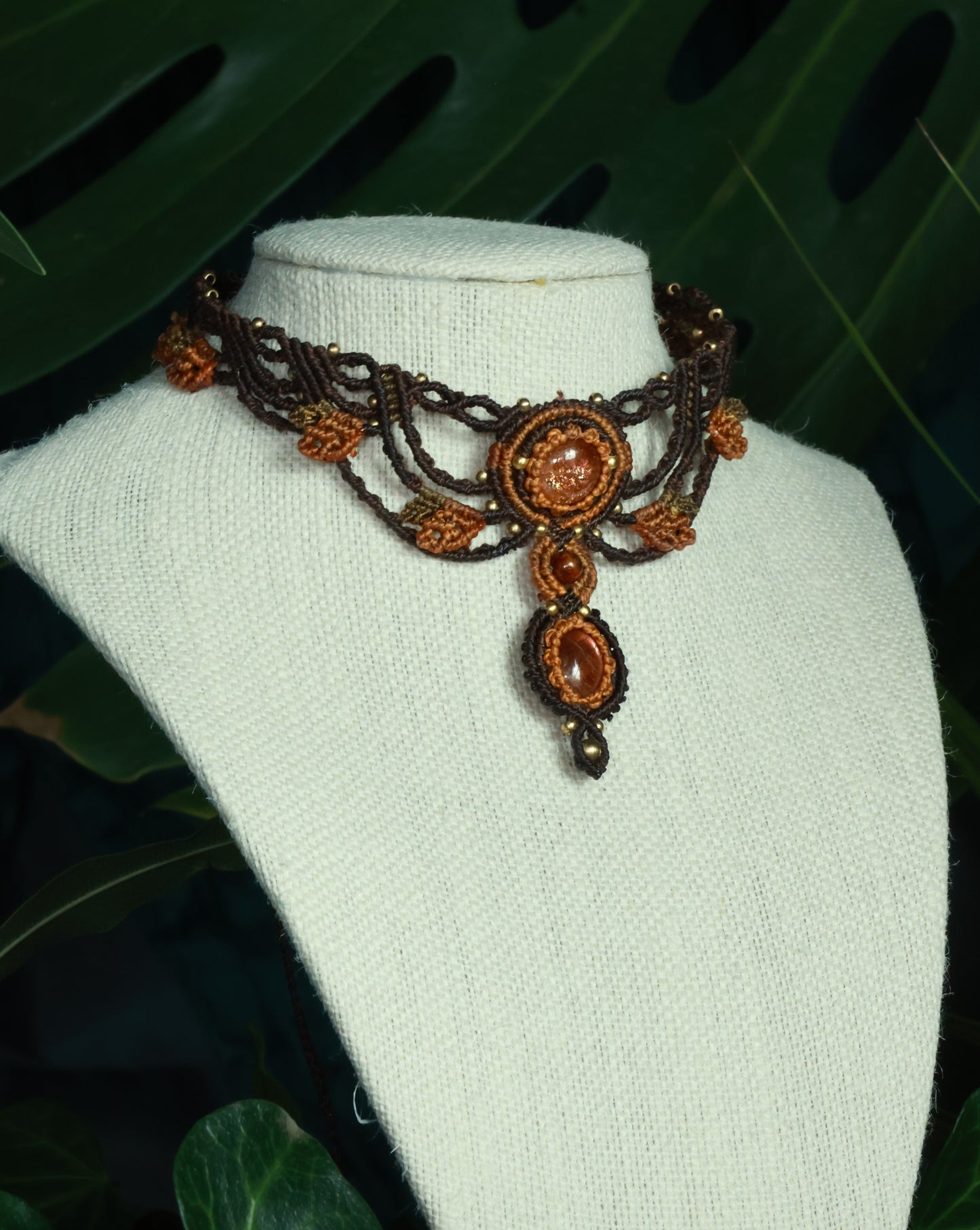 Sunstone Macrame necklace