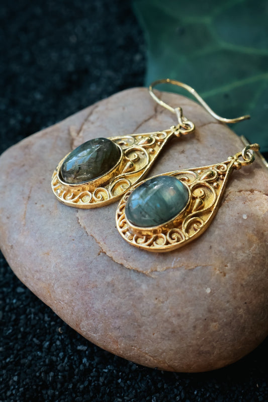 Brass Earrings -Tear drop - Labradorite