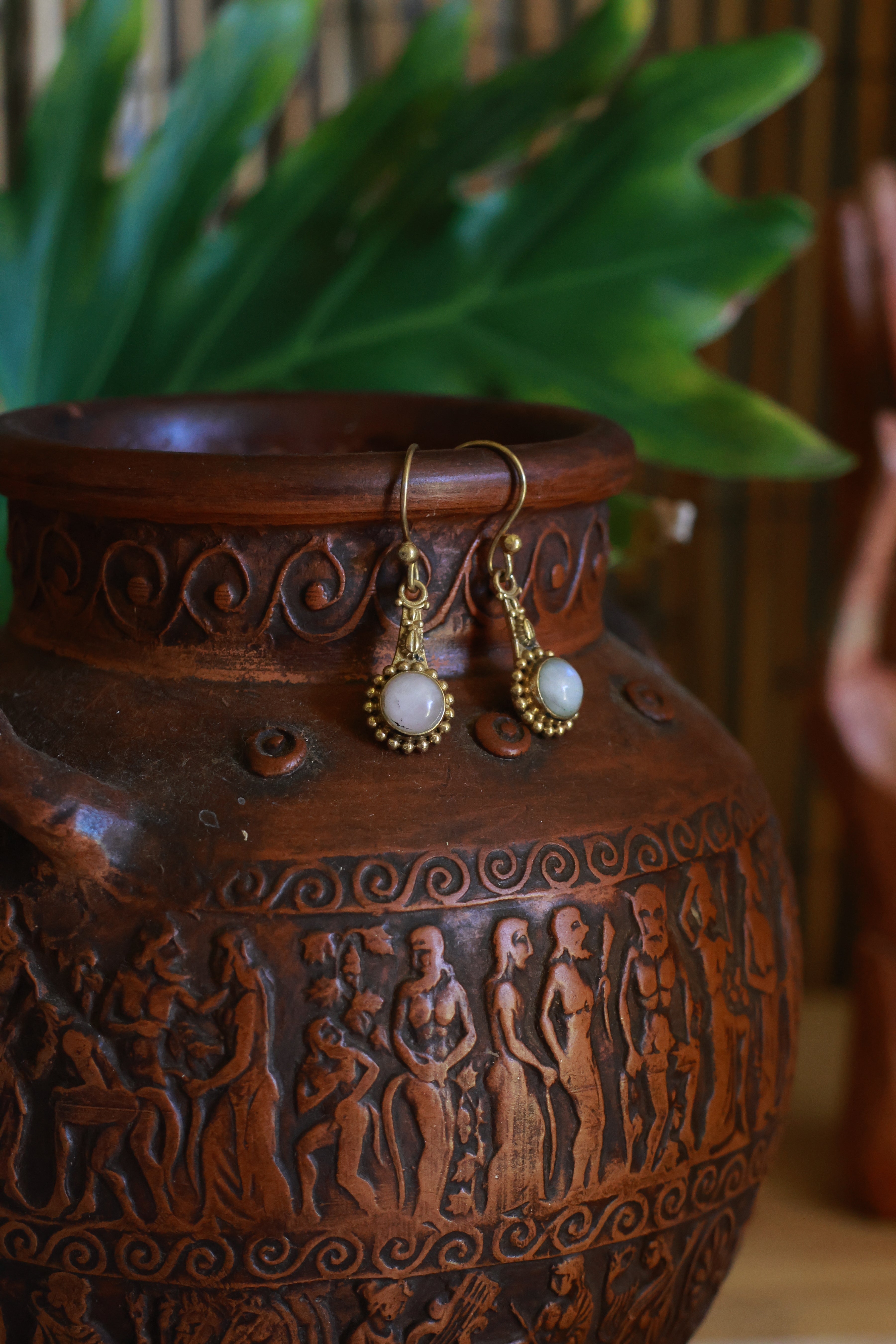 Brass earrings - round