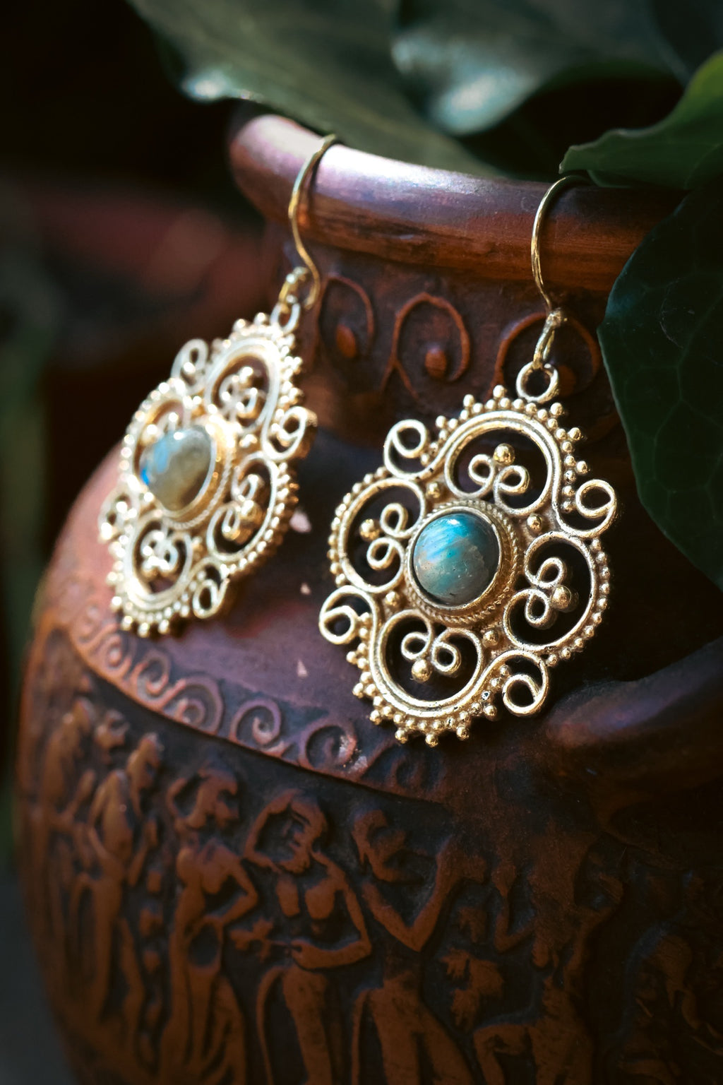 Brass Earrings -Clover - Labradorite