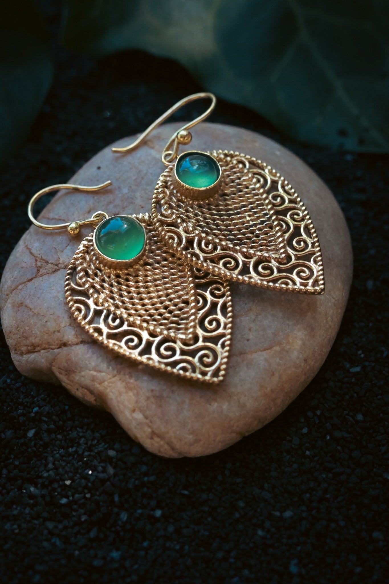 Brass Earrings - Leaf - Aventurine