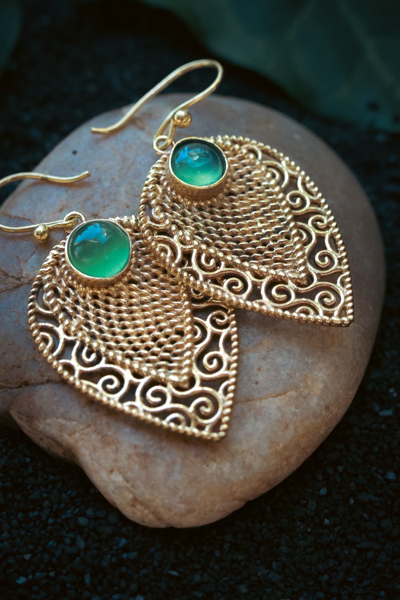 Brass Earrings - Leaf - Aventurine