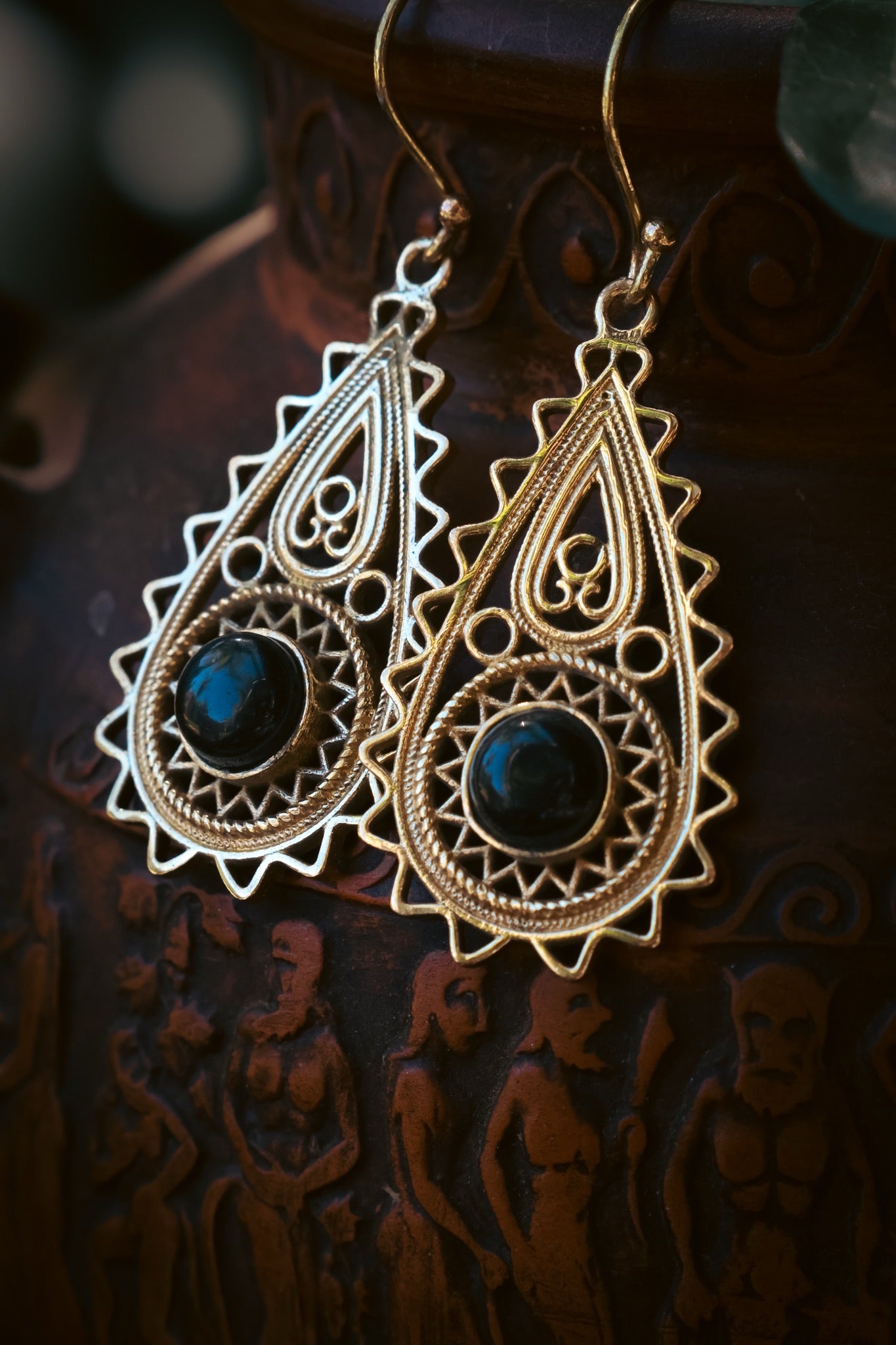 Brass Earrings - Paisley Goddess - Onyx