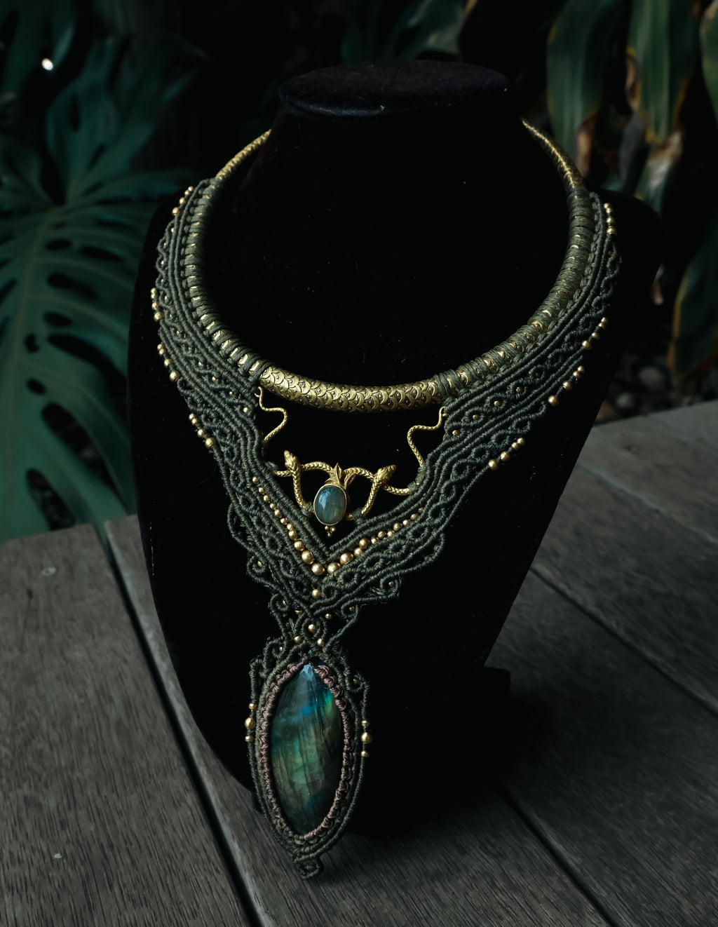 Green Medusa necklace