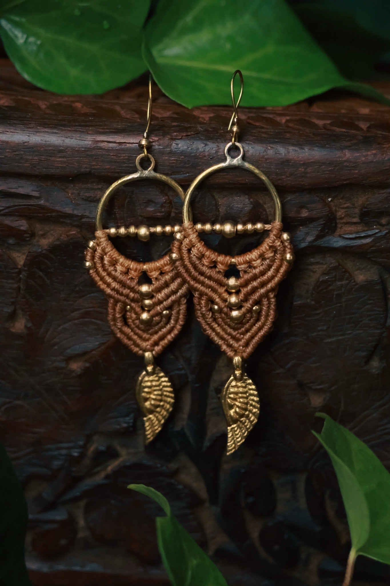 Teardrop Sand macrame earrings