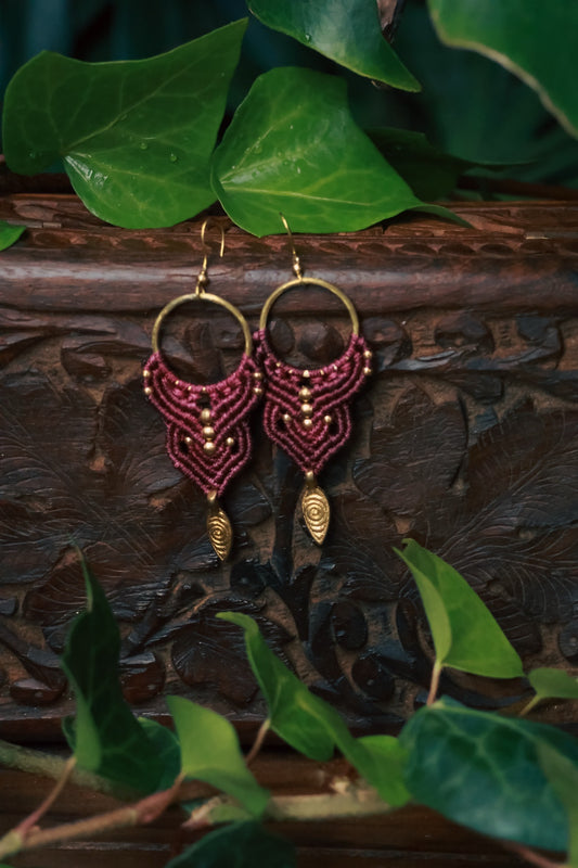 Teardrop Maroon macrame earrings