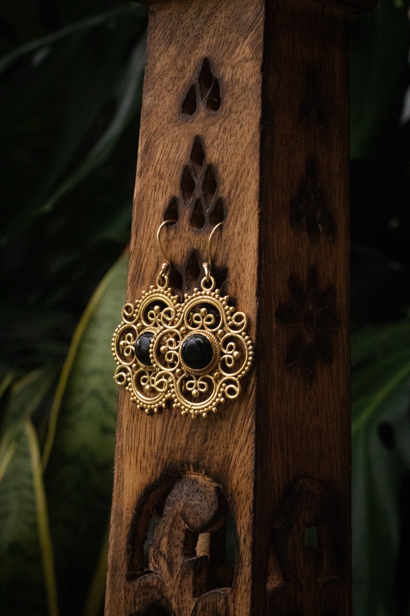 Brass Earring - Onyx