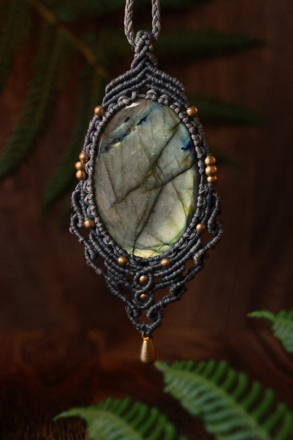 Labradorite pendant