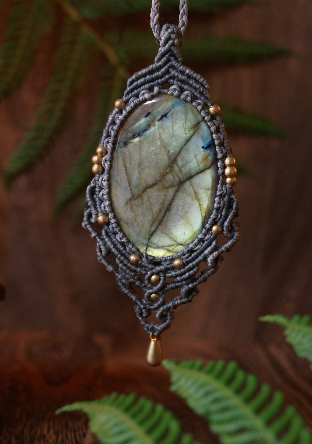 Labradorite pendant