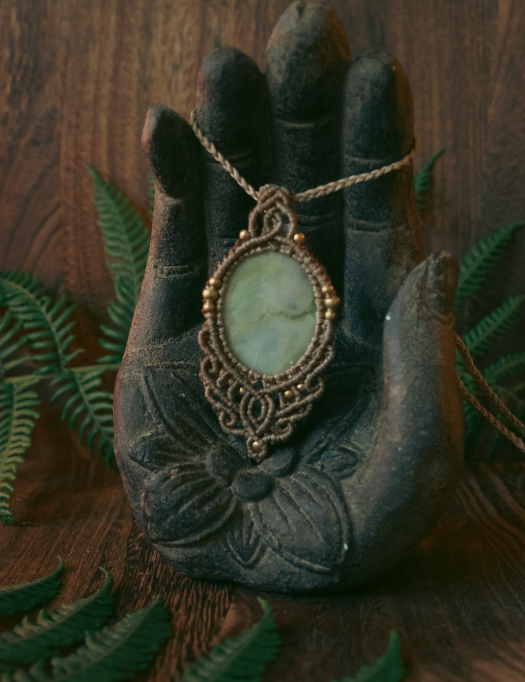 Serpentine macrame necklace